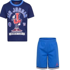 NWT! Jordan Boys' Varsity Flight Short Sleeve T-Shirt & Shorts Size 4